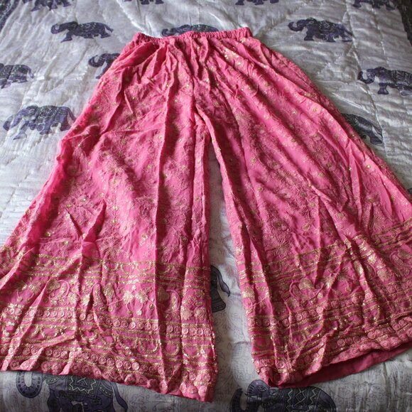 Pink Palazzo - Picture 3 of 4